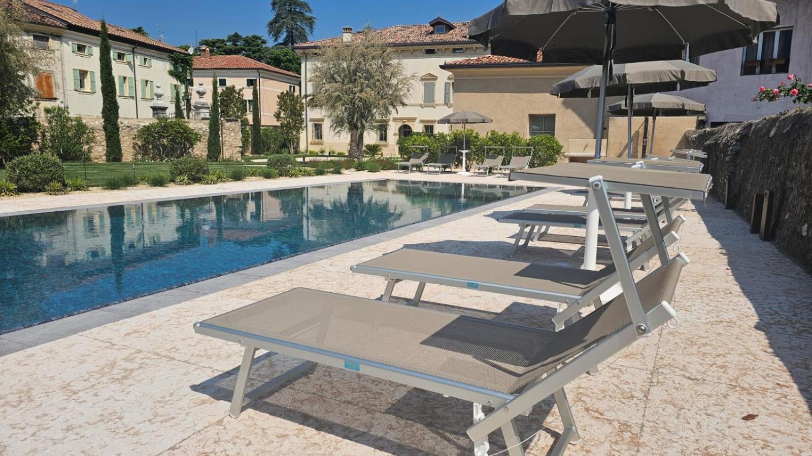 Villa Tosi - Luxury Apartments In Villa Veneta Tregnago Exteriör bild